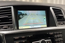 valkoinen Mercedes-Benz ML 2012 kuva 27.