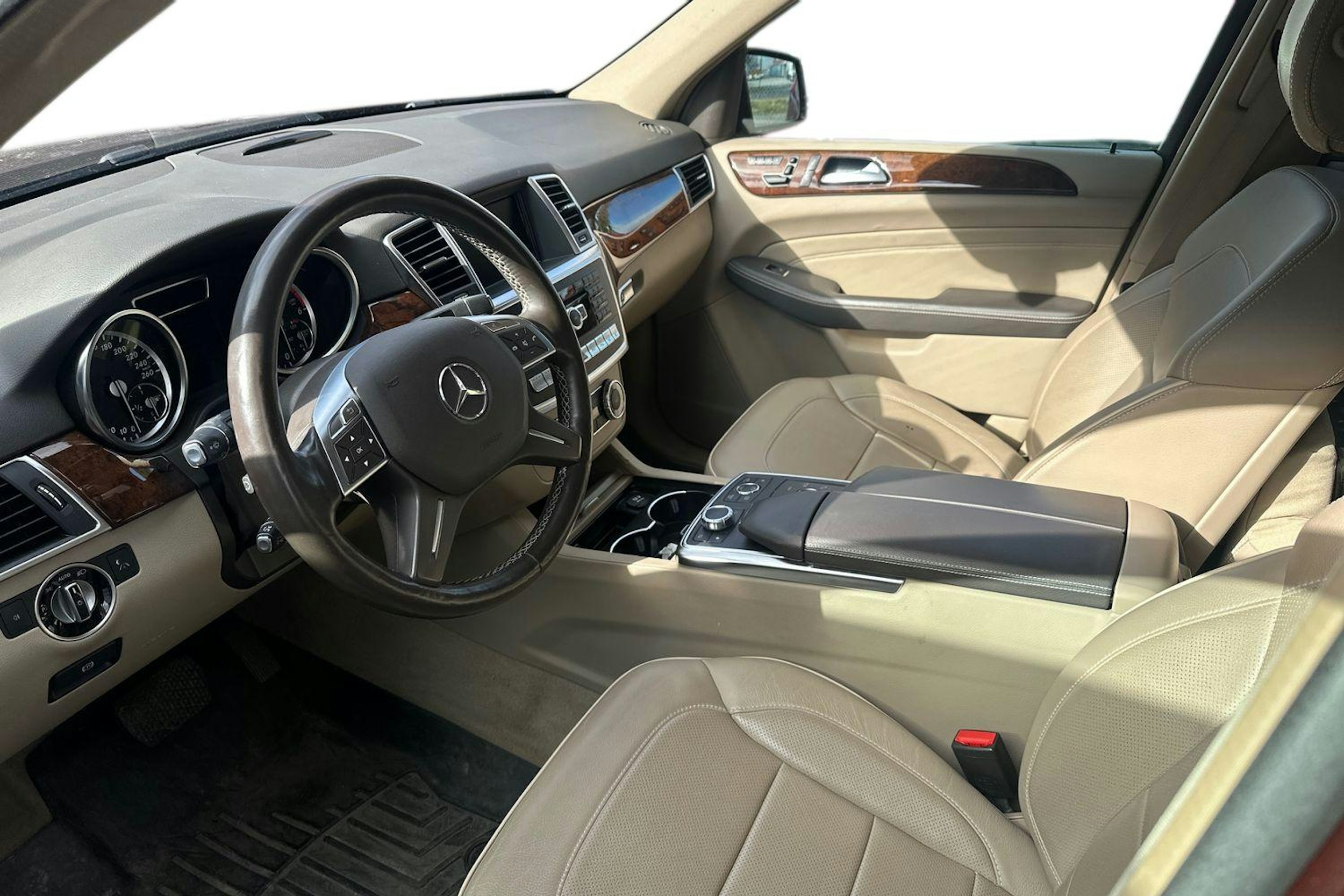met. Mercedes-Benz ML 2013 kuva 3.
