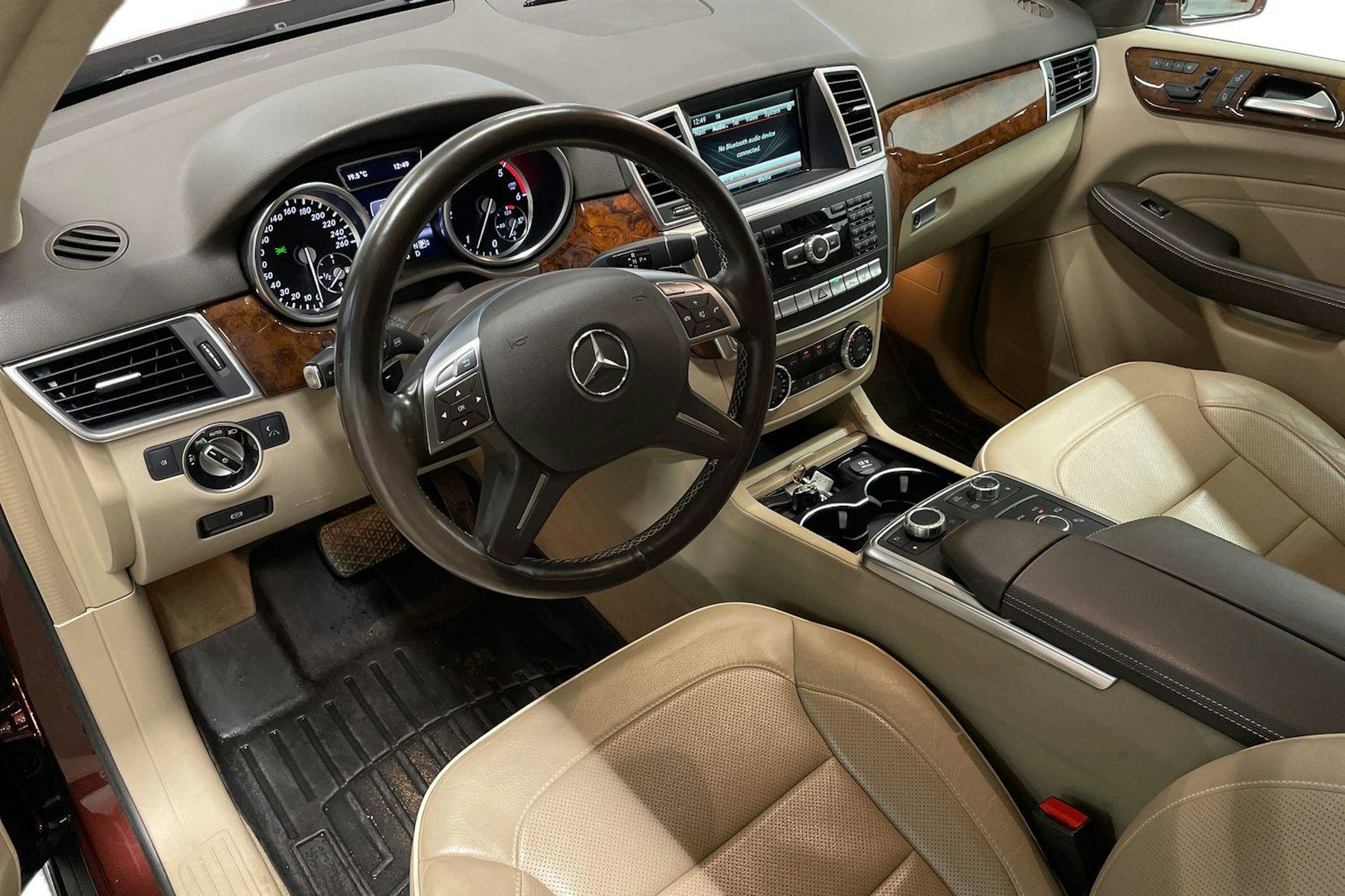 met. Mercedes-Benz ML 2013 kuva 6.