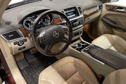 met. Mercedes-Benz ML 2013 kuva 6.