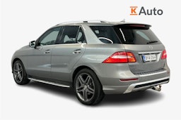 harmaa Mercedes-Benz ML 2014 kuva 2.
