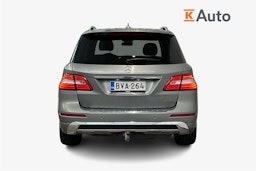 harmaa Mercedes-Benz ML 2014 kuva 3.