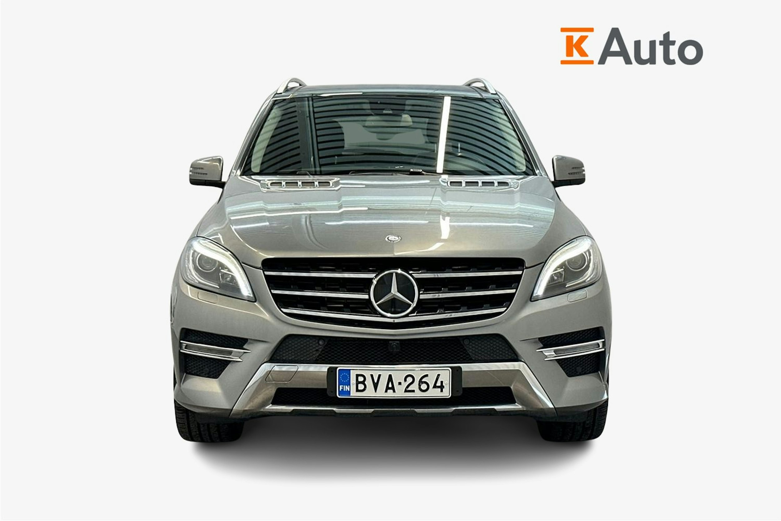 harmaa Mercedes-Benz ML 2014 kuva 5.