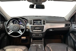 harmaa Mercedes-Benz ML 2014 kuva 9.