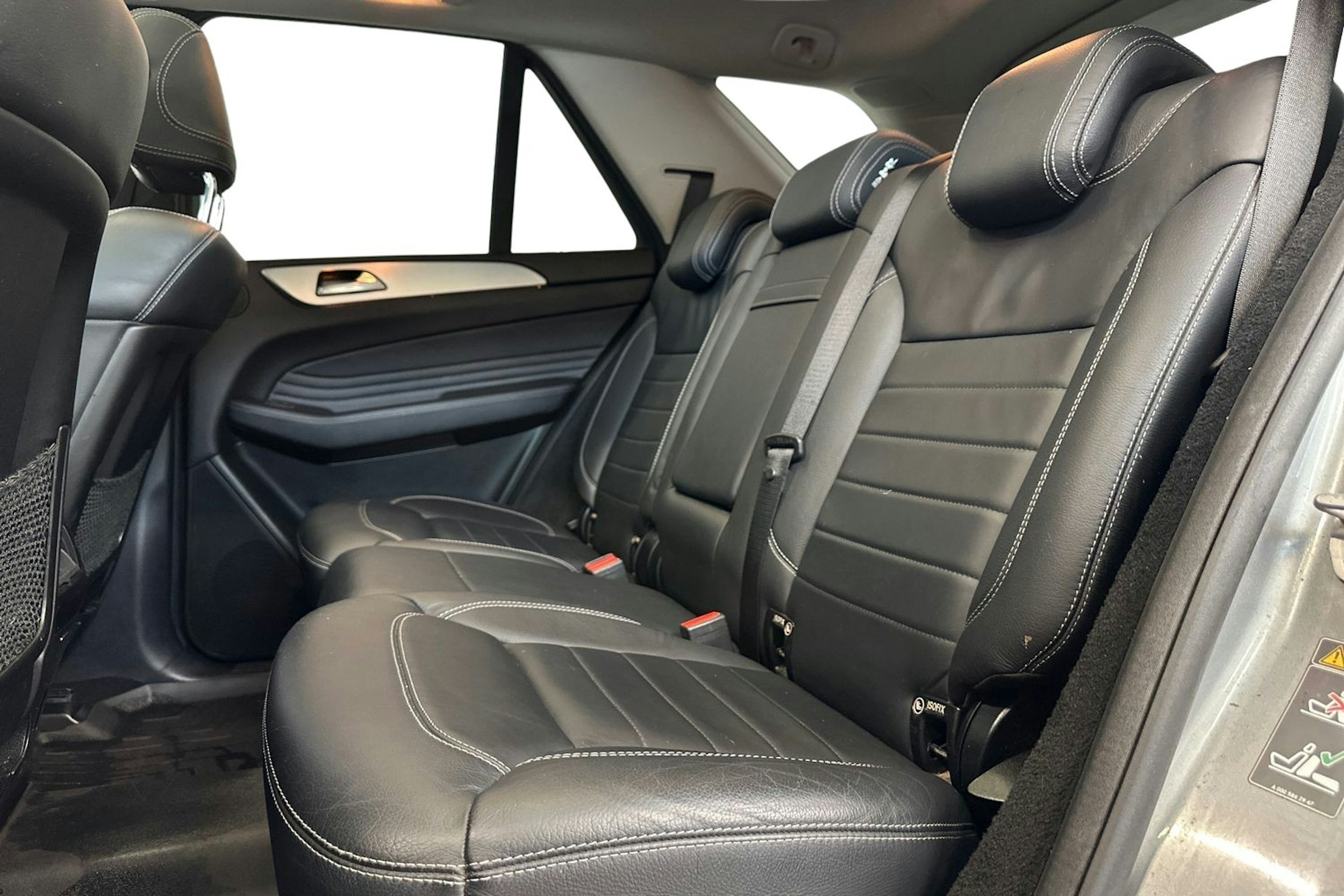 harmaa Mercedes-Benz ML 2014 kuva 10.