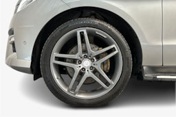 harmaa Mercedes-Benz ML 2014 kuva 11.