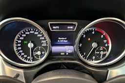 harmaa Mercedes-Benz ML 2014 kuva 22.