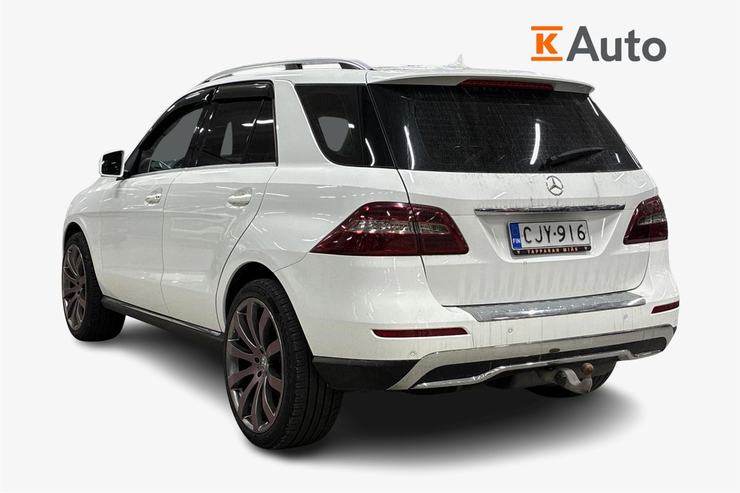 valkoinen Mercedes-Benz ML 2014 kuva 2.