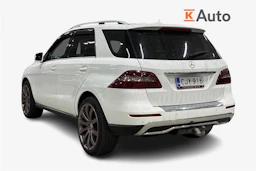 valkoinen Mercedes-Benz ML 2014 kuva 2.