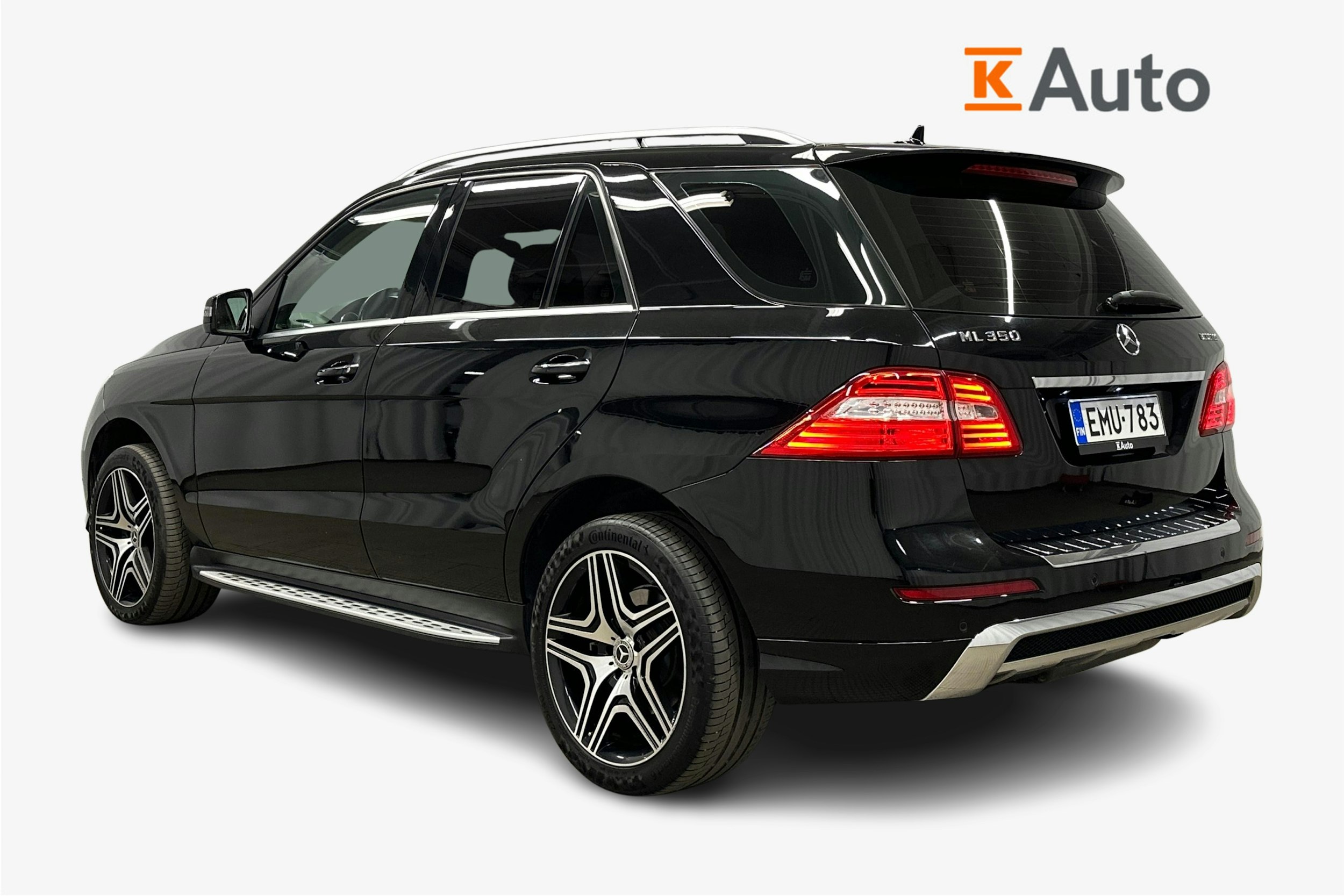 musta Mercedes-Benz ML 2014 kuva 2.