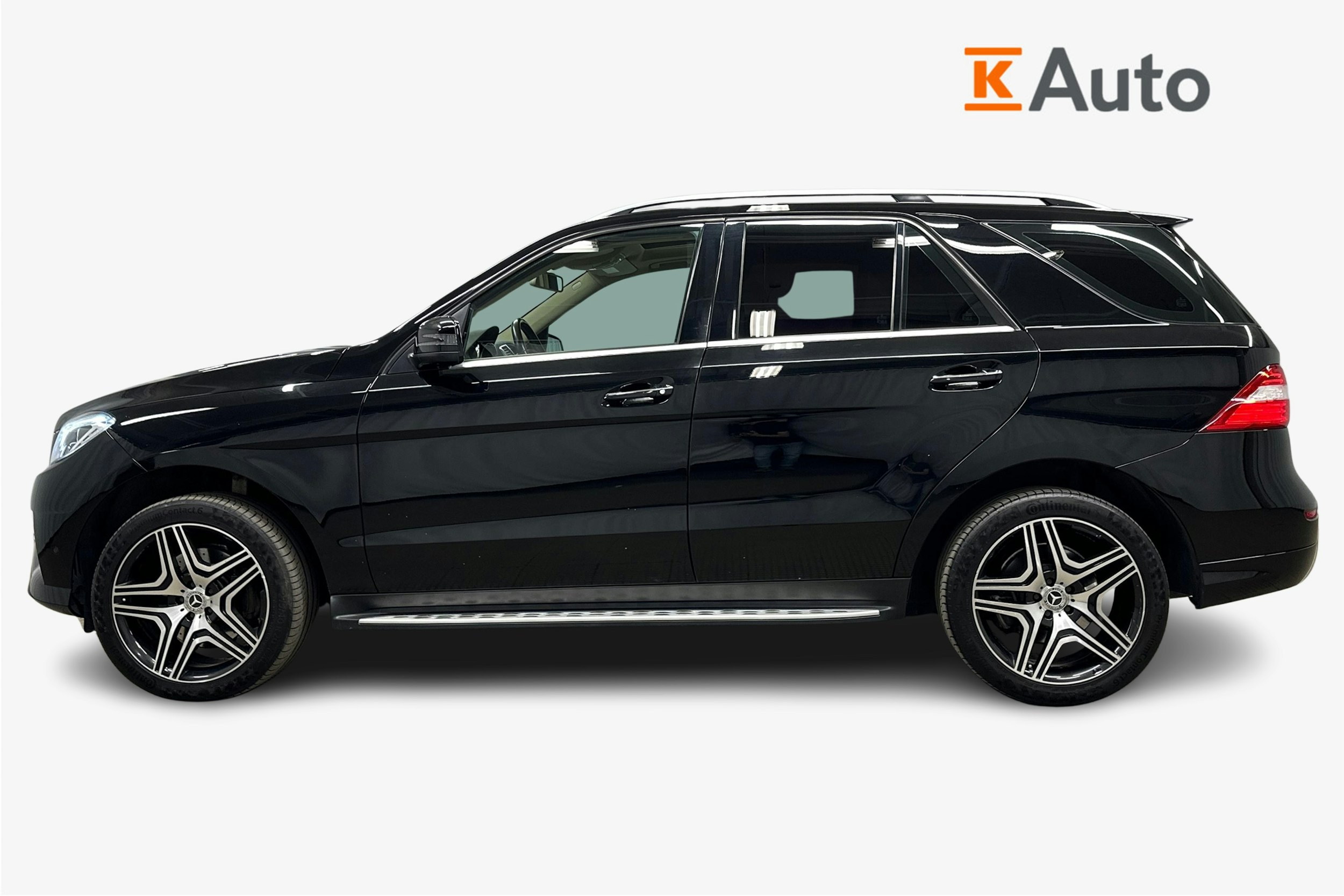 musta Mercedes-Benz ML 2014 kuva 6.