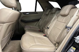 musta Mercedes-Benz ML 2014 kuva 10.