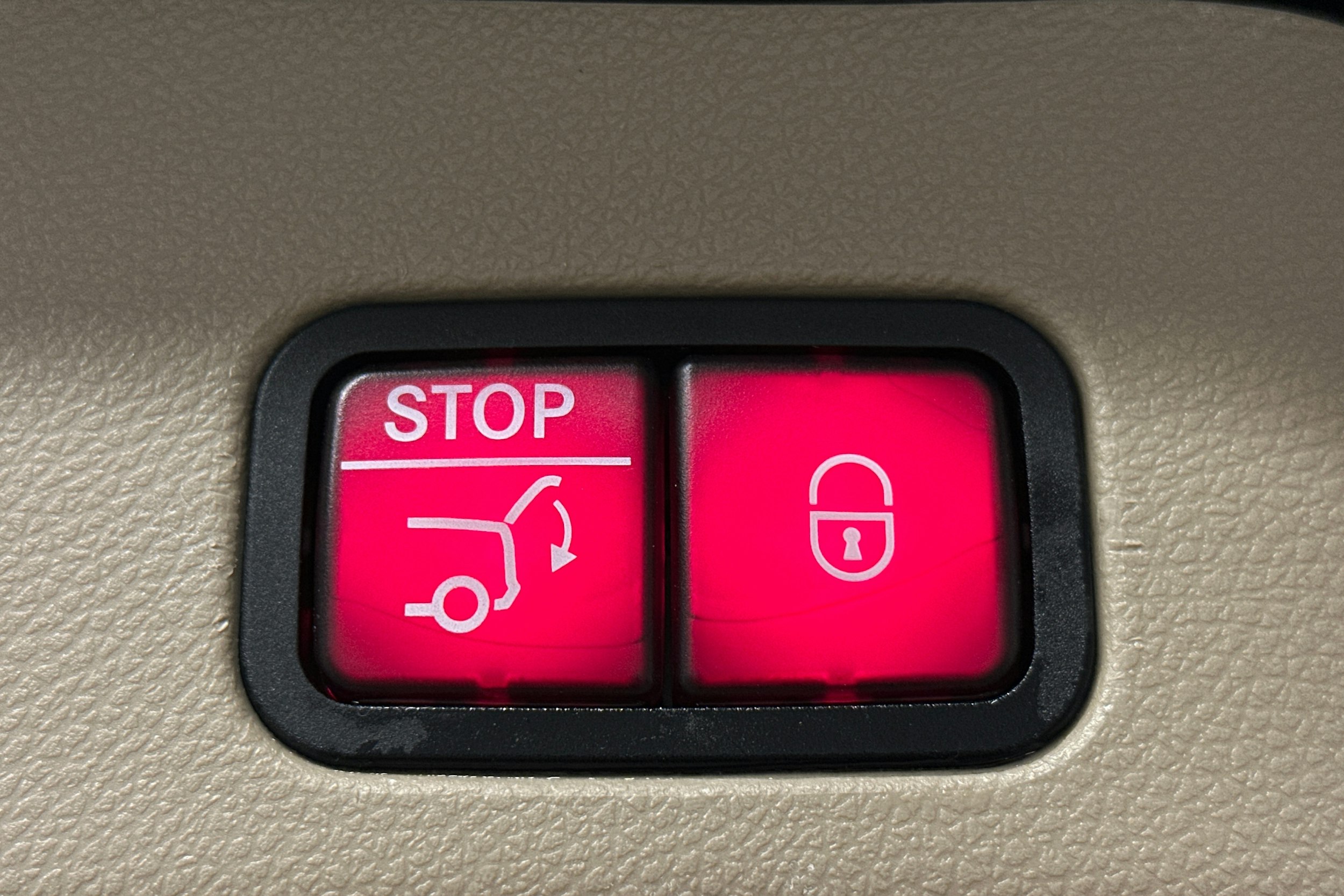 musta Mercedes-Benz ML 2014 kuva 15.
