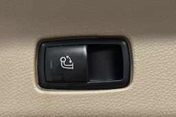musta Mercedes-Benz ML 2014 kuva 16.