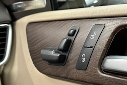 musta Mercedes-Benz ML 2014 kuva 21.