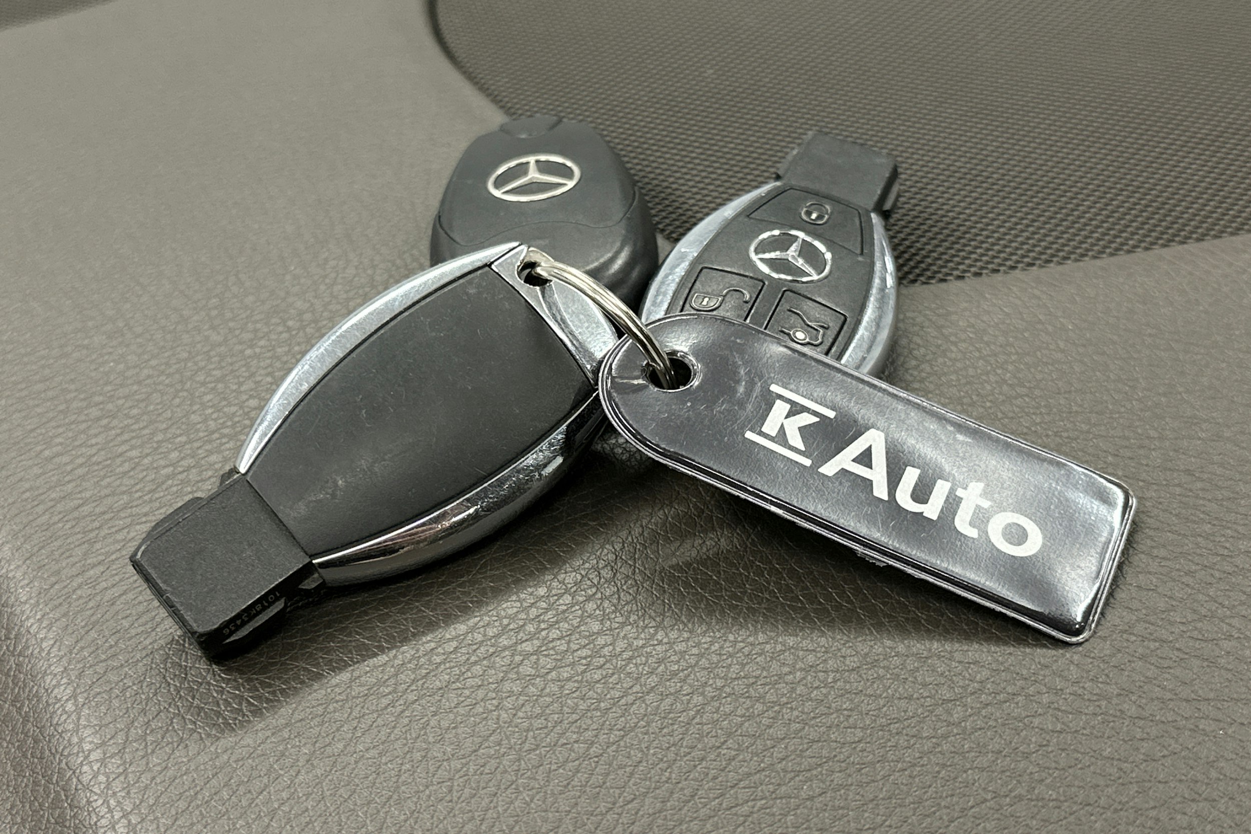musta Mercedes-Benz ML 2014 kuva 37.
