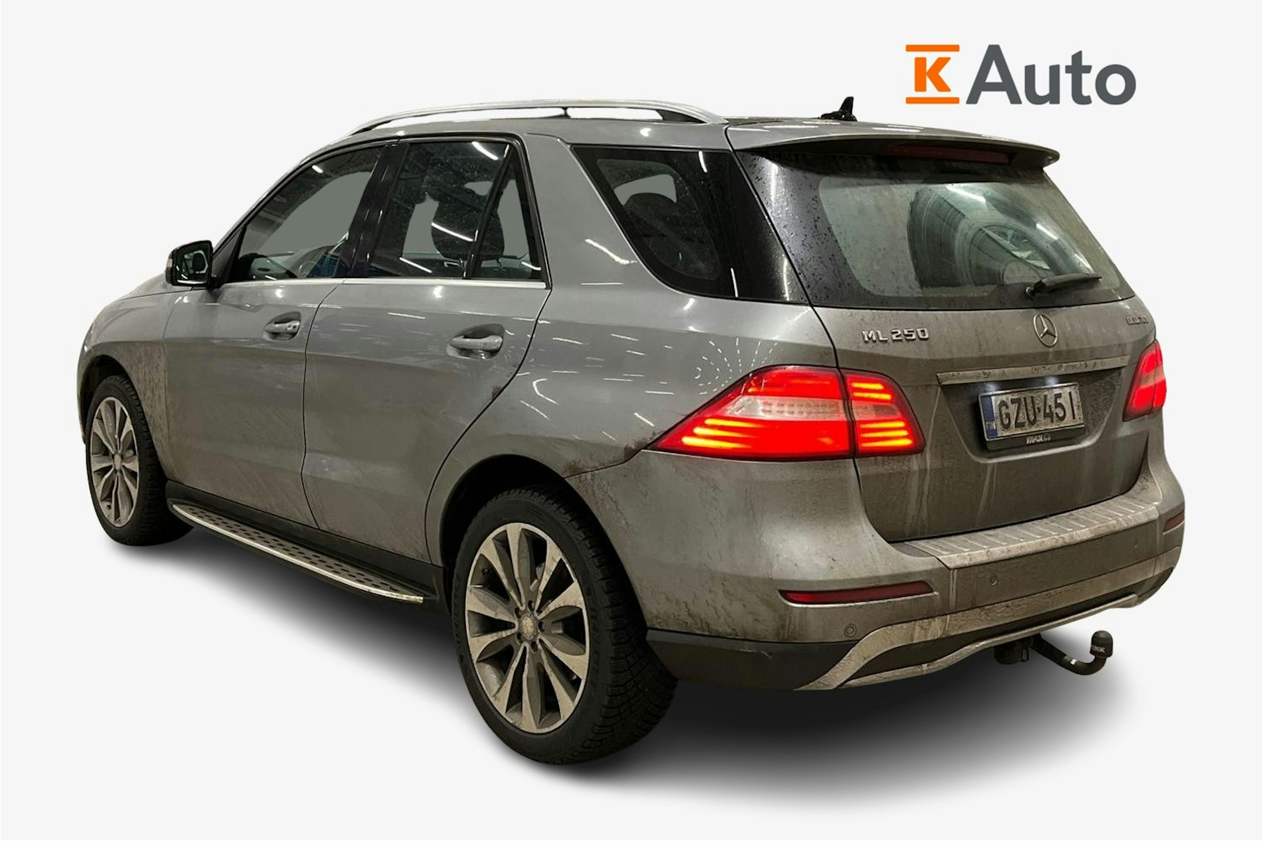 met. harmaa Mercedes-Benz ML 2014 kuva 2.