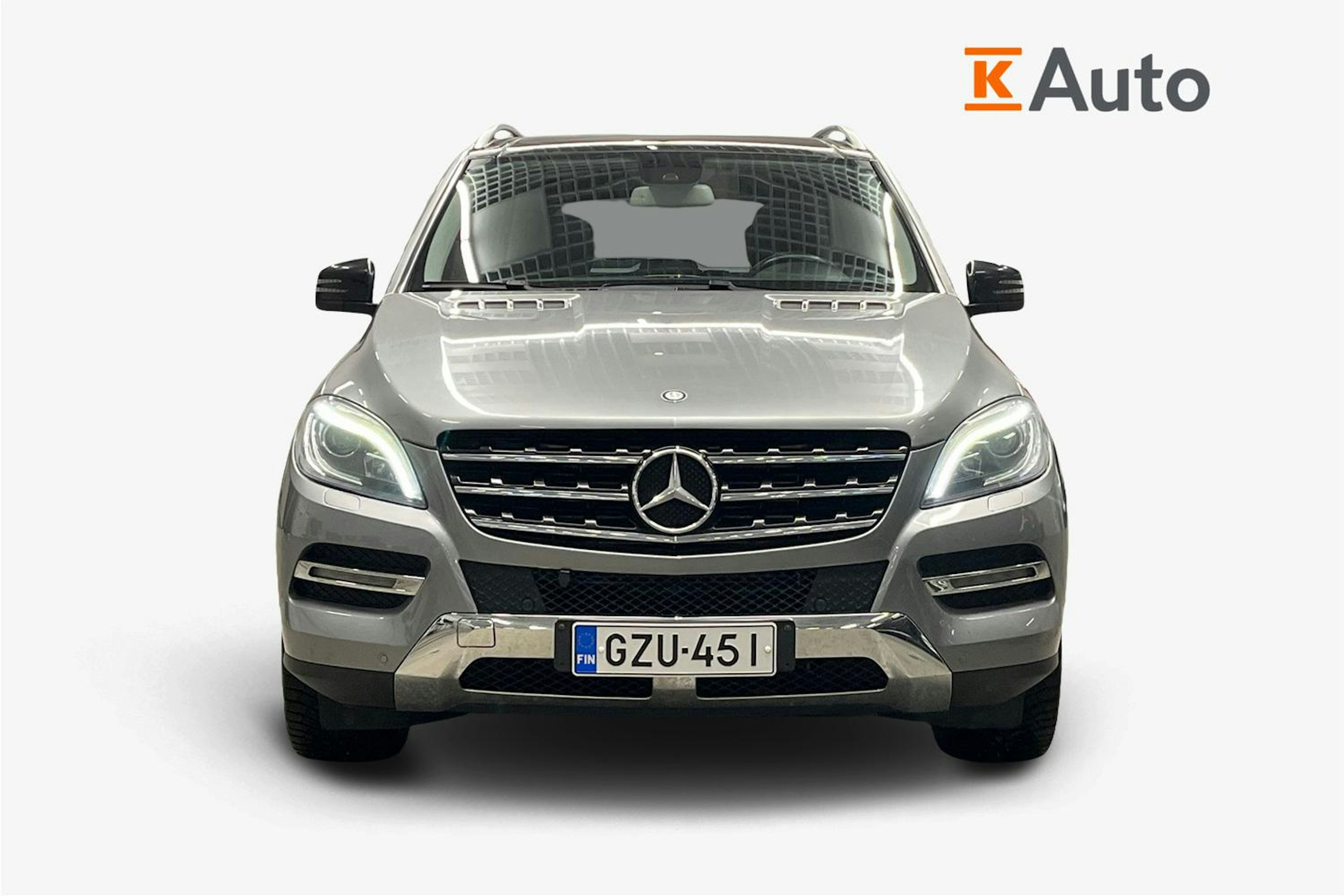met. harmaa Mercedes-Benz ML 2014 kuva 4.
