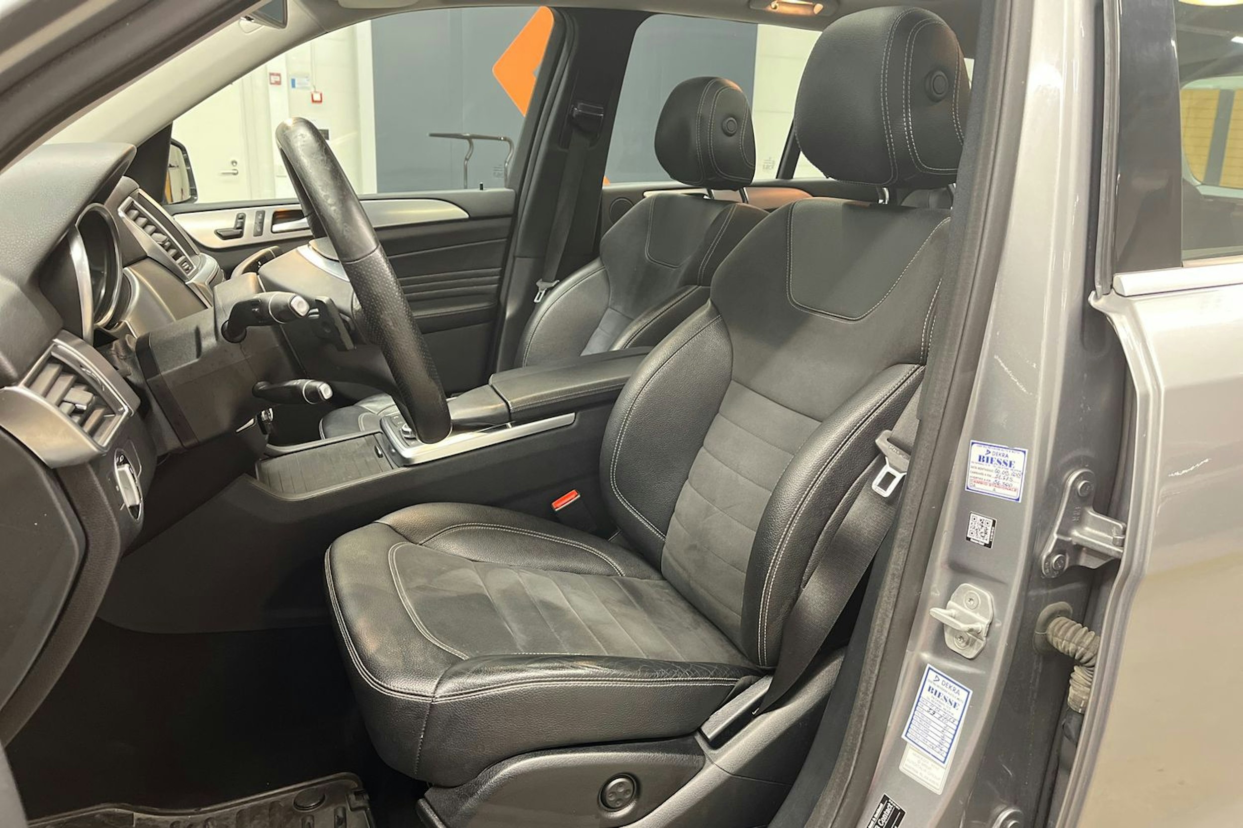 met. harmaa Mercedes-Benz ML 2014 kuva 11.