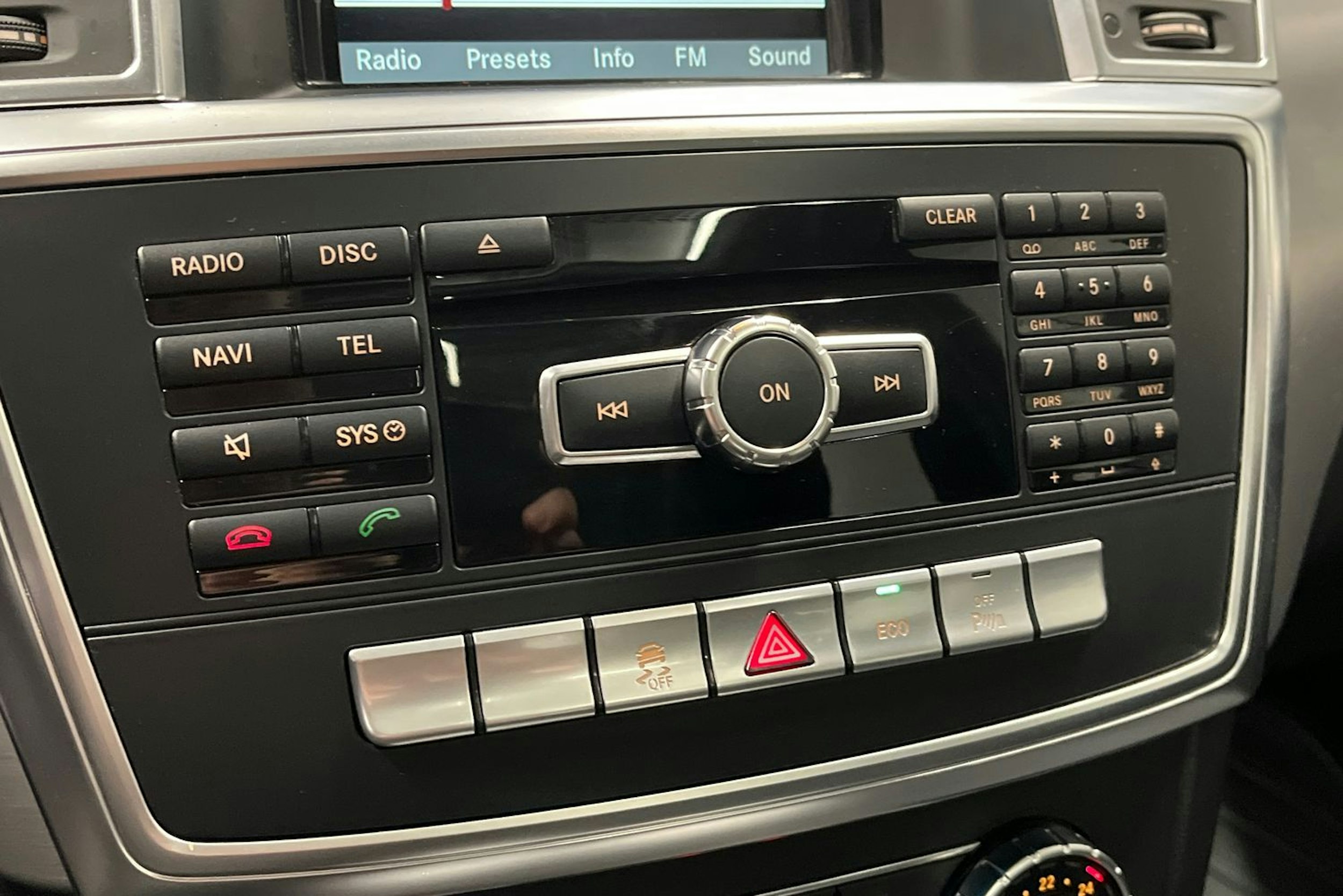 met. harmaa Mercedes-Benz ML 2014 kuva 21.