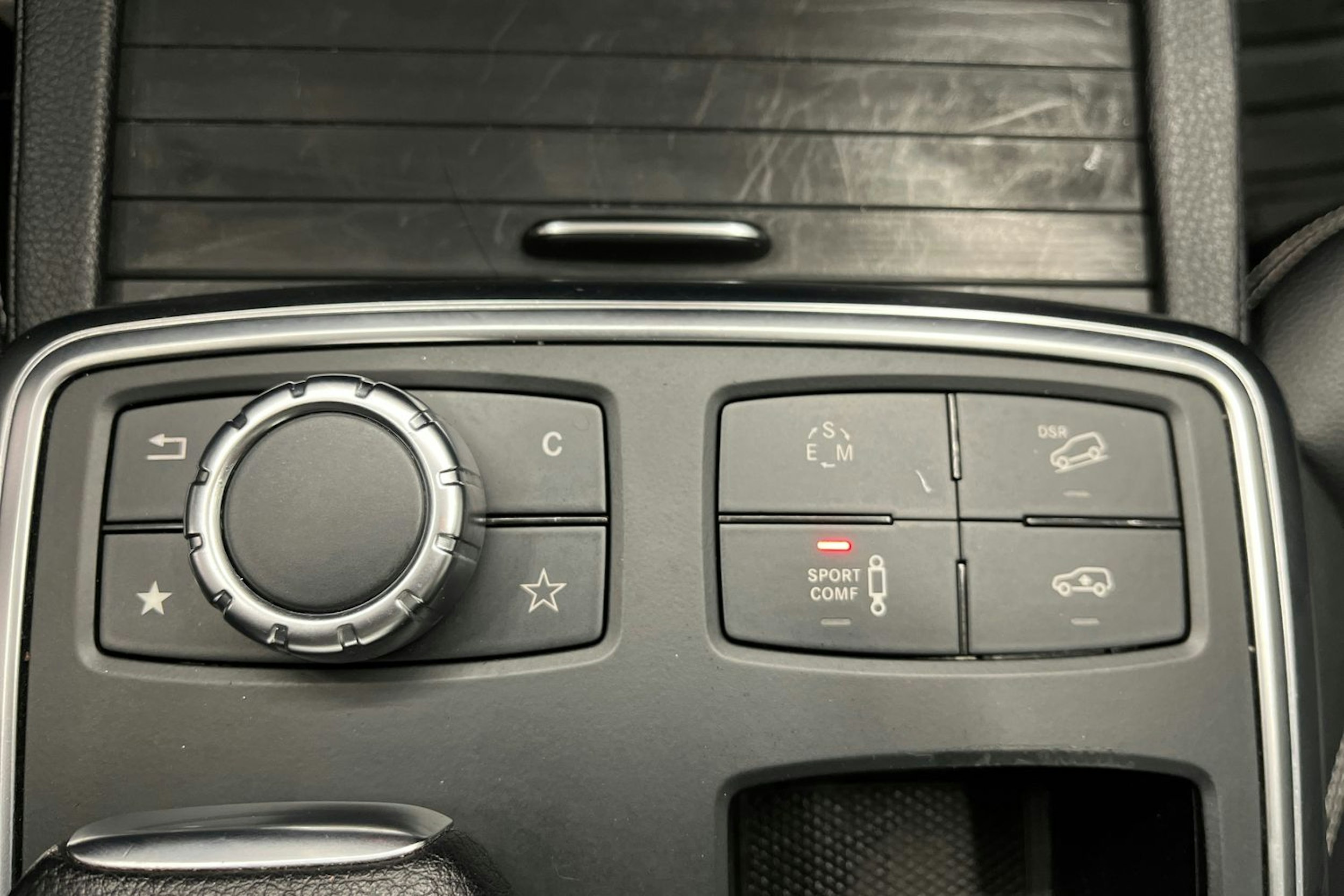 met. harmaa Mercedes-Benz ML 2014 kuva 23.