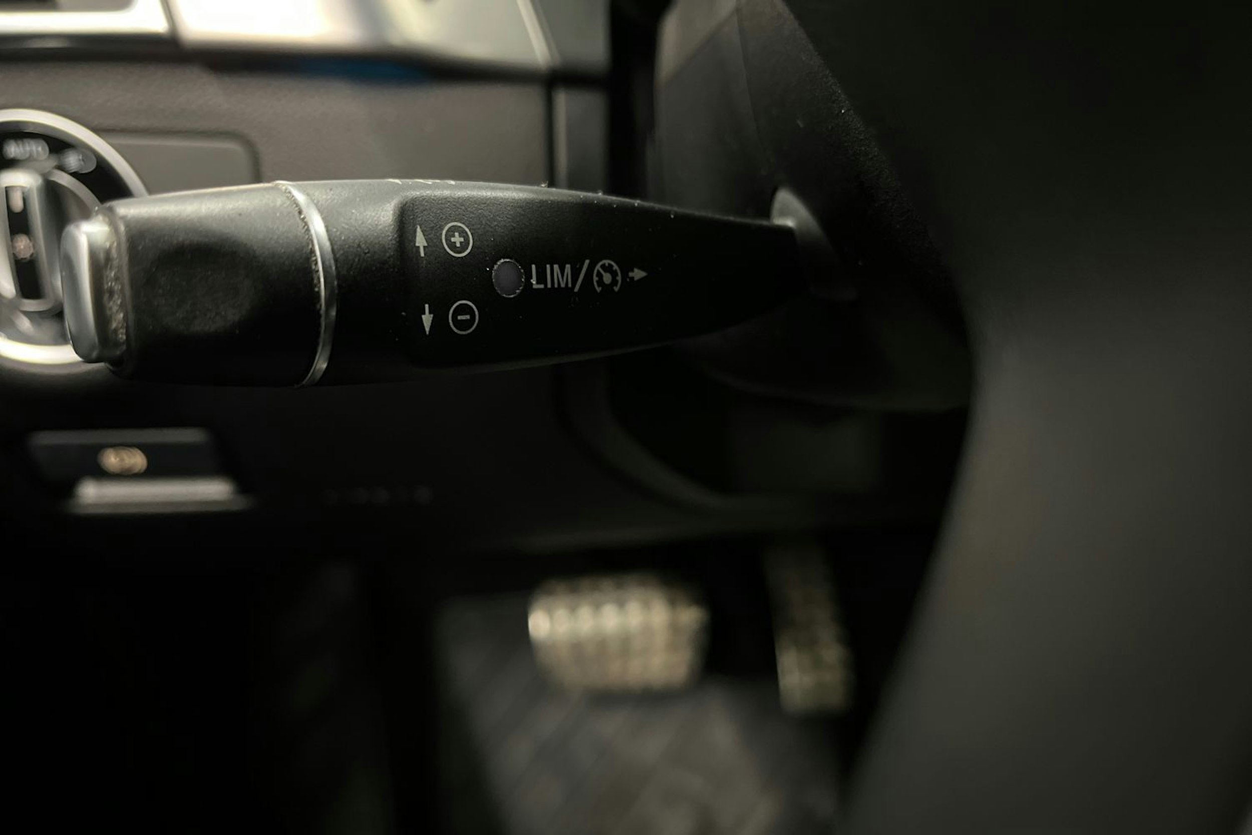 met. harmaa Mercedes-Benz ML 2014 kuva 26.