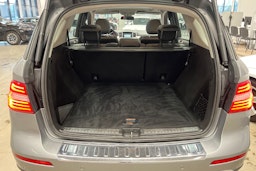 met. harmaa Mercedes-Benz ML 2014 kuva 30.