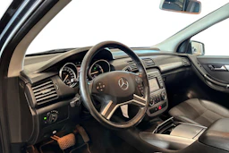 sininen Mercedes-Benz R 2010 kuva 6.