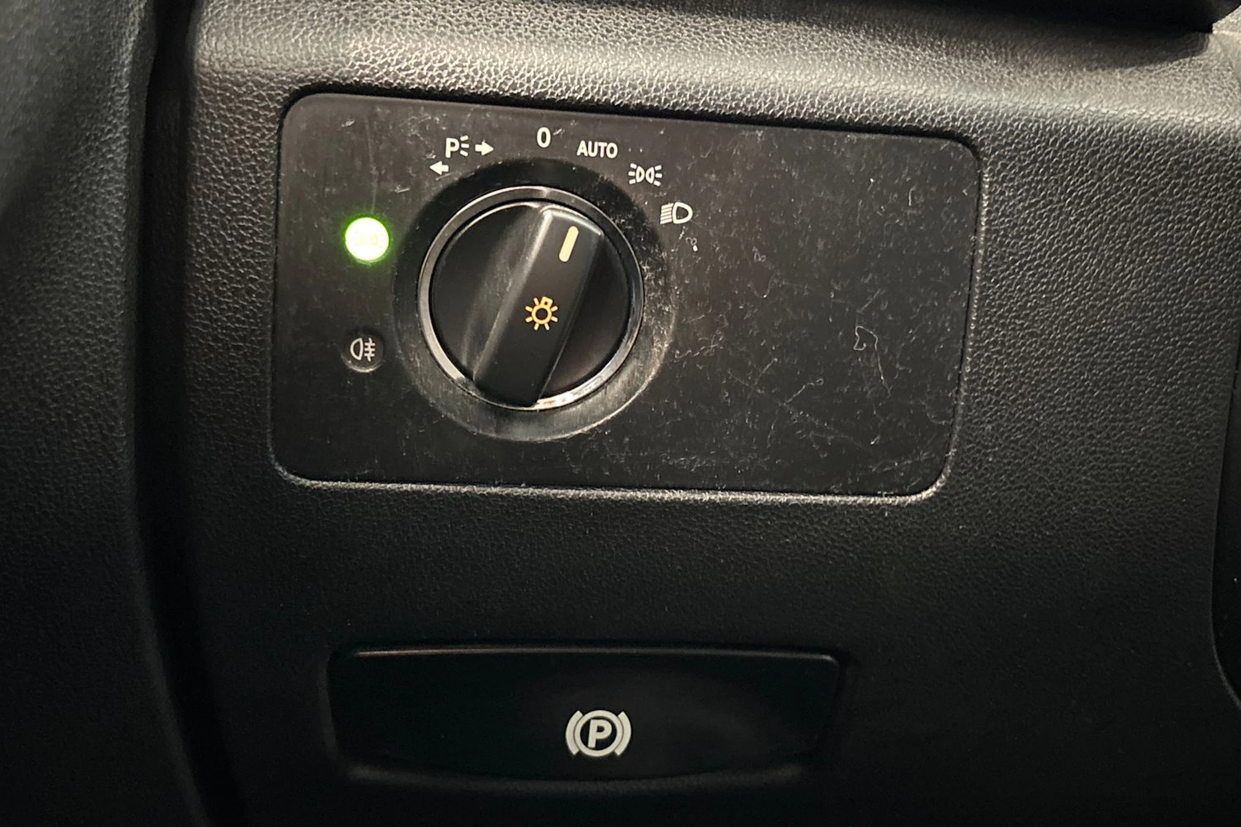 sininen Mercedes-Benz R 2010 kuva 17.