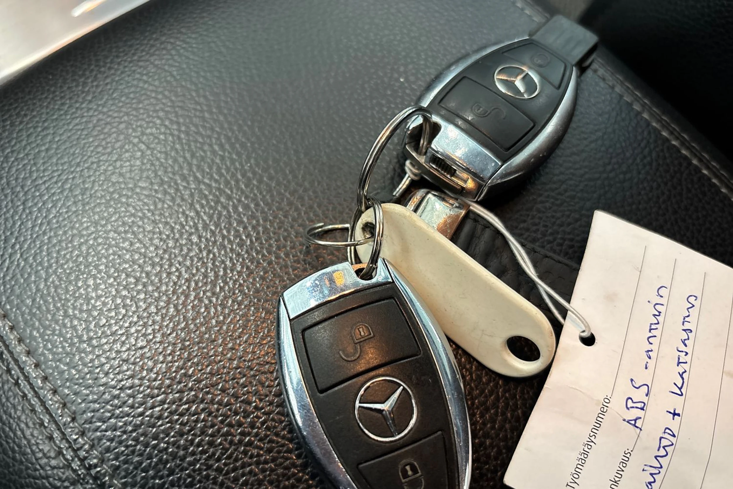 sininen Mercedes-Benz R 2010 kuva 22.