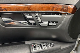 hopea Mercedes-Benz S 2007 kuva 15.