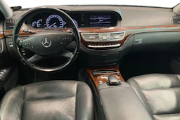 musta Mercedes-Benz S 2009 kuva 7.