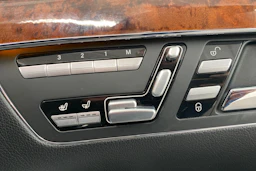 musta Mercedes-Benz S 2009 kuva 15.