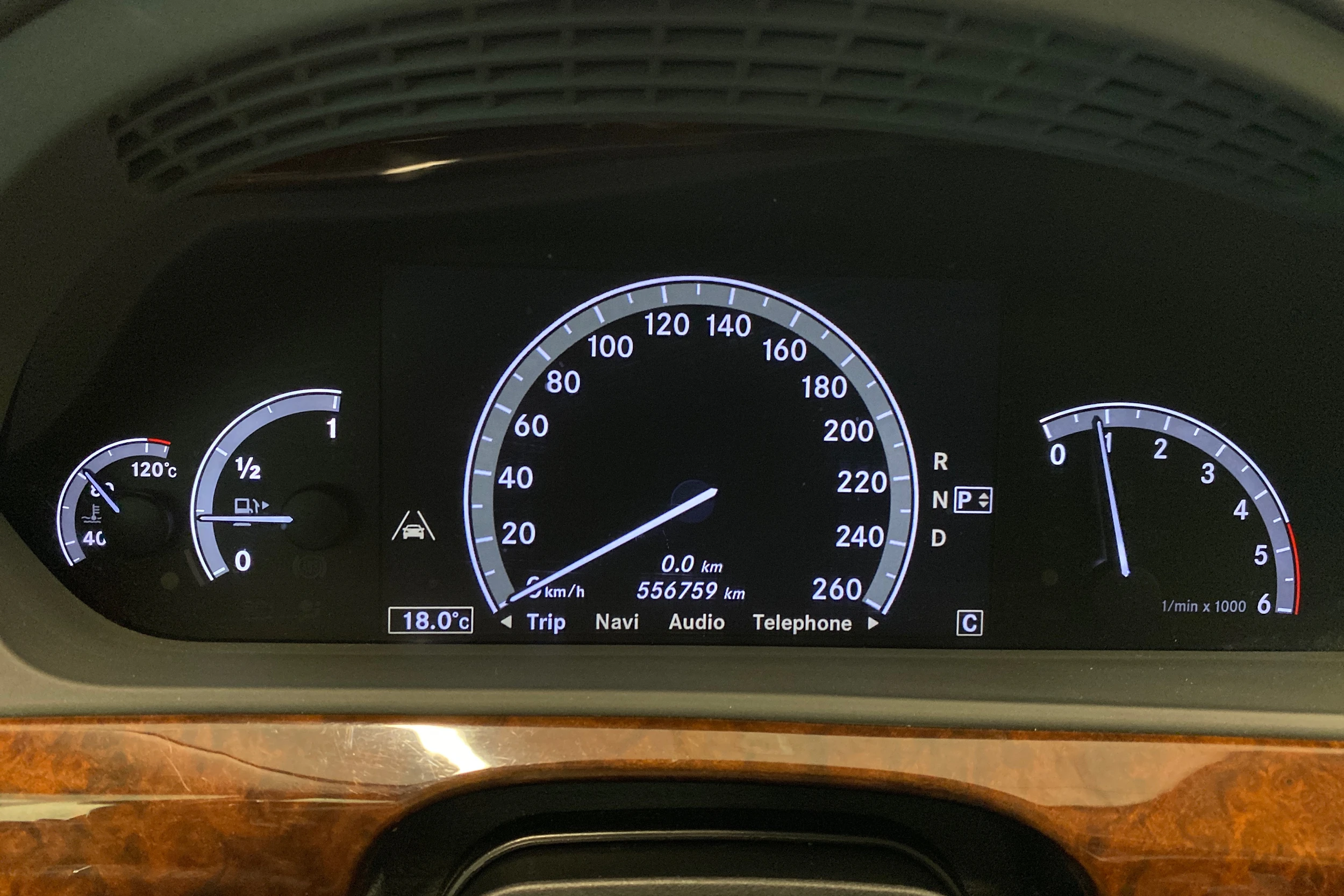 musta Mercedes-Benz S 2009 kuva 25.