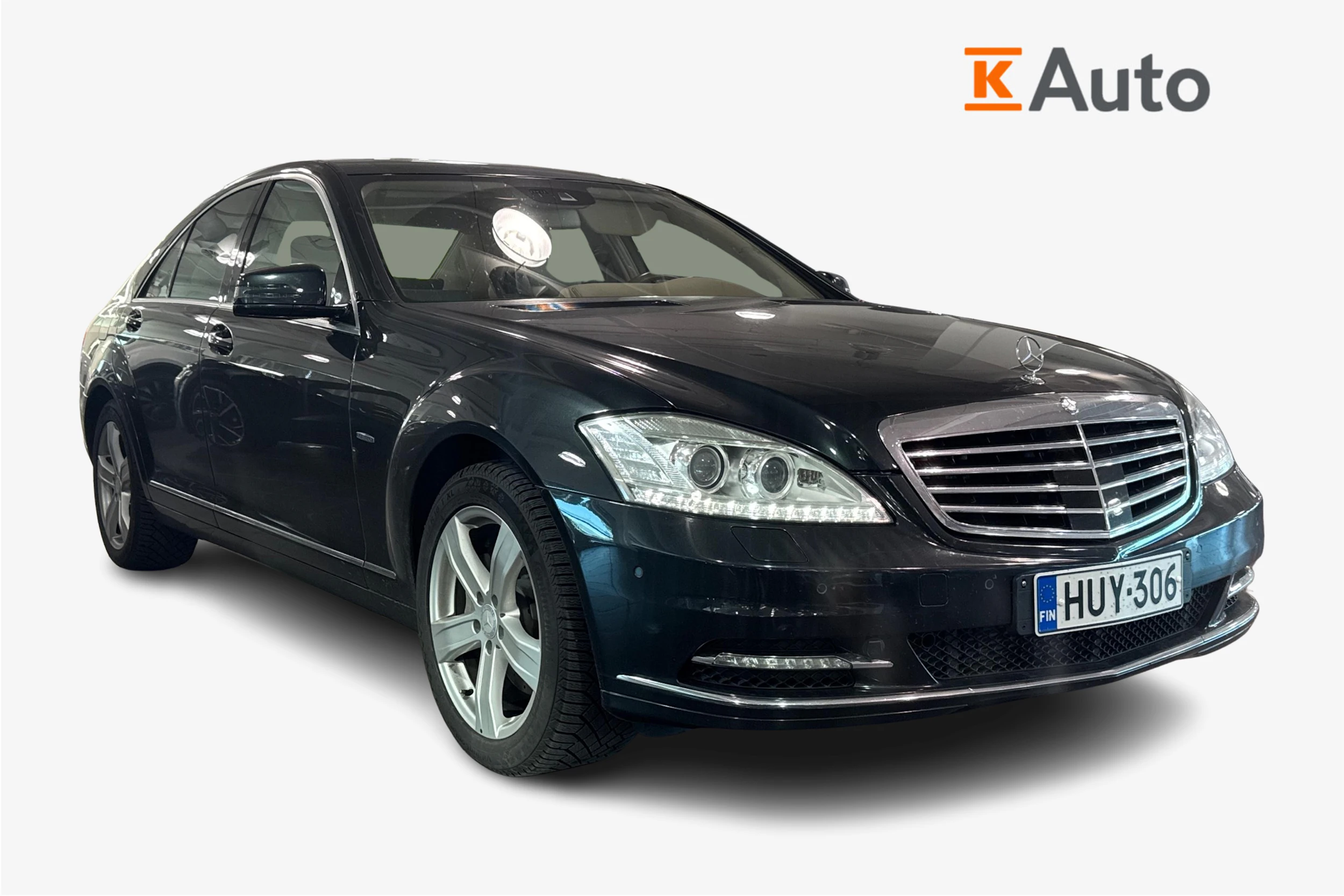 Musta Mercedes-Benz S 2011 kuva 1.