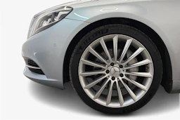 Harmaa Mercedes-Benz S 2013 kuva 9.