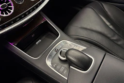 Harmaa Mercedes-Benz S 2013 kuva 17.