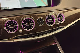 Harmaa Mercedes-Benz S 2013 kuva 18.