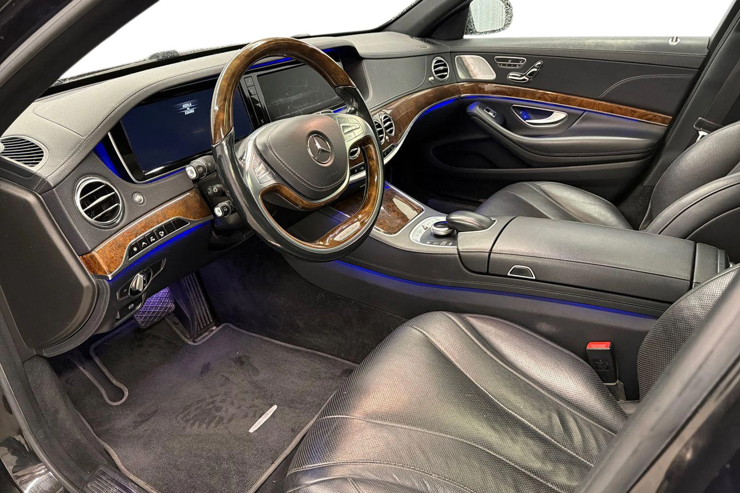 musta Mercedes-Benz S 2014 kuva 3.