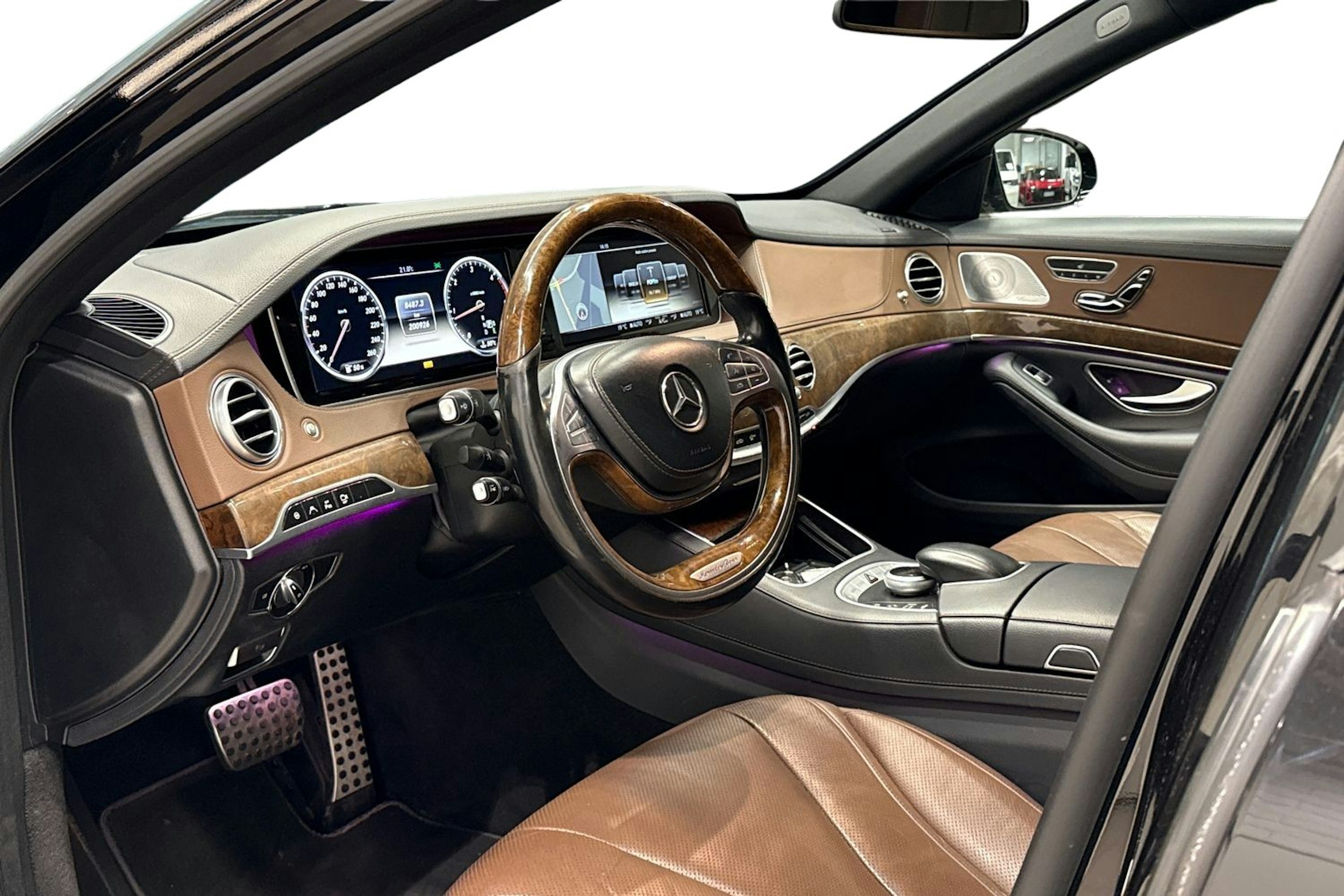 Musta Mercedes-Benz S 2014 kuva 7.