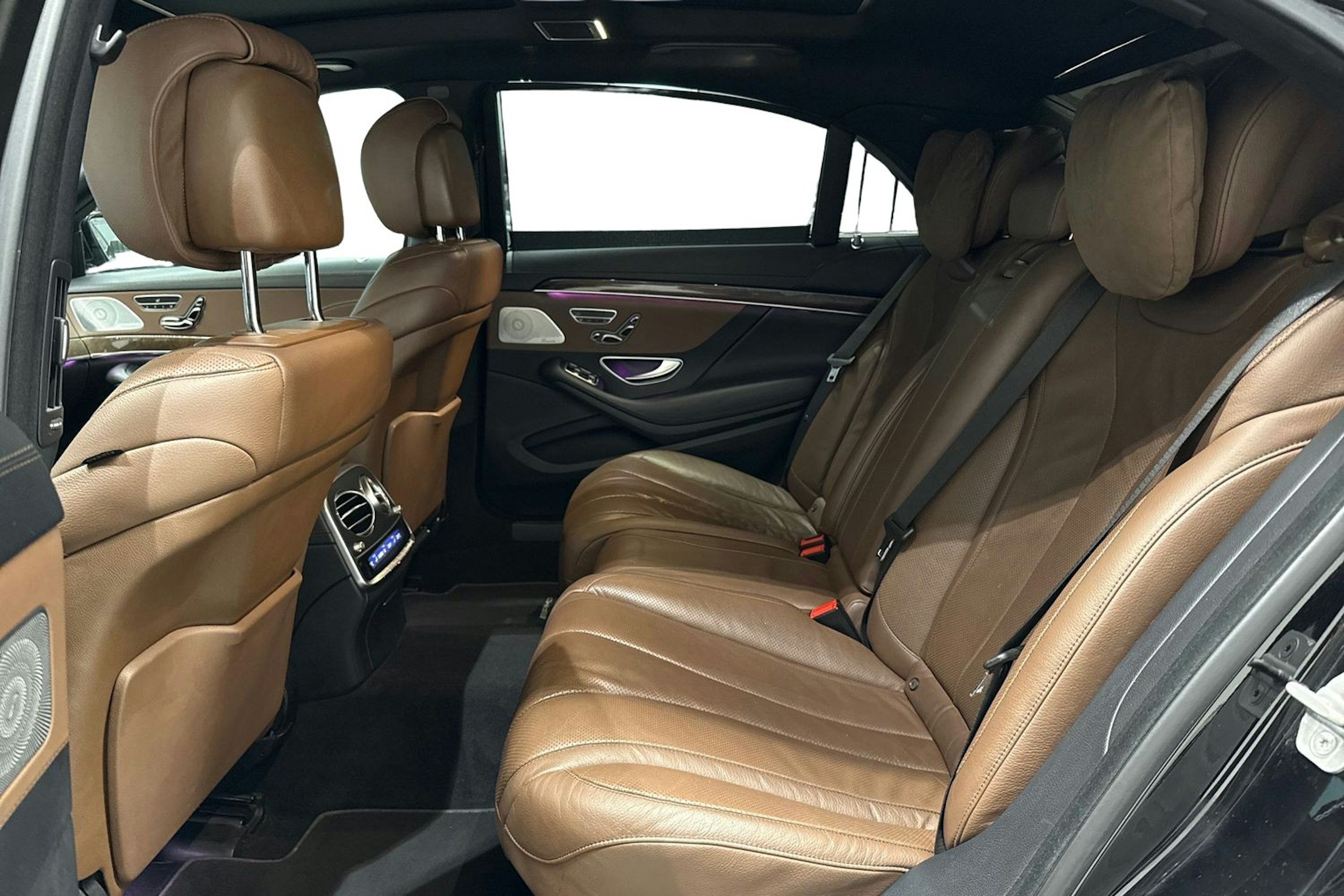 Musta Mercedes-Benz S 2014 kuva 10.