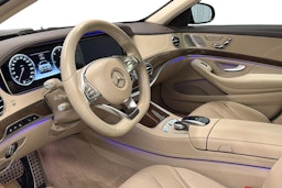 musta Mercedes-Benz S 2016 kuva 7.