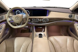 musta Mercedes-Benz S 2016 kuva 9.