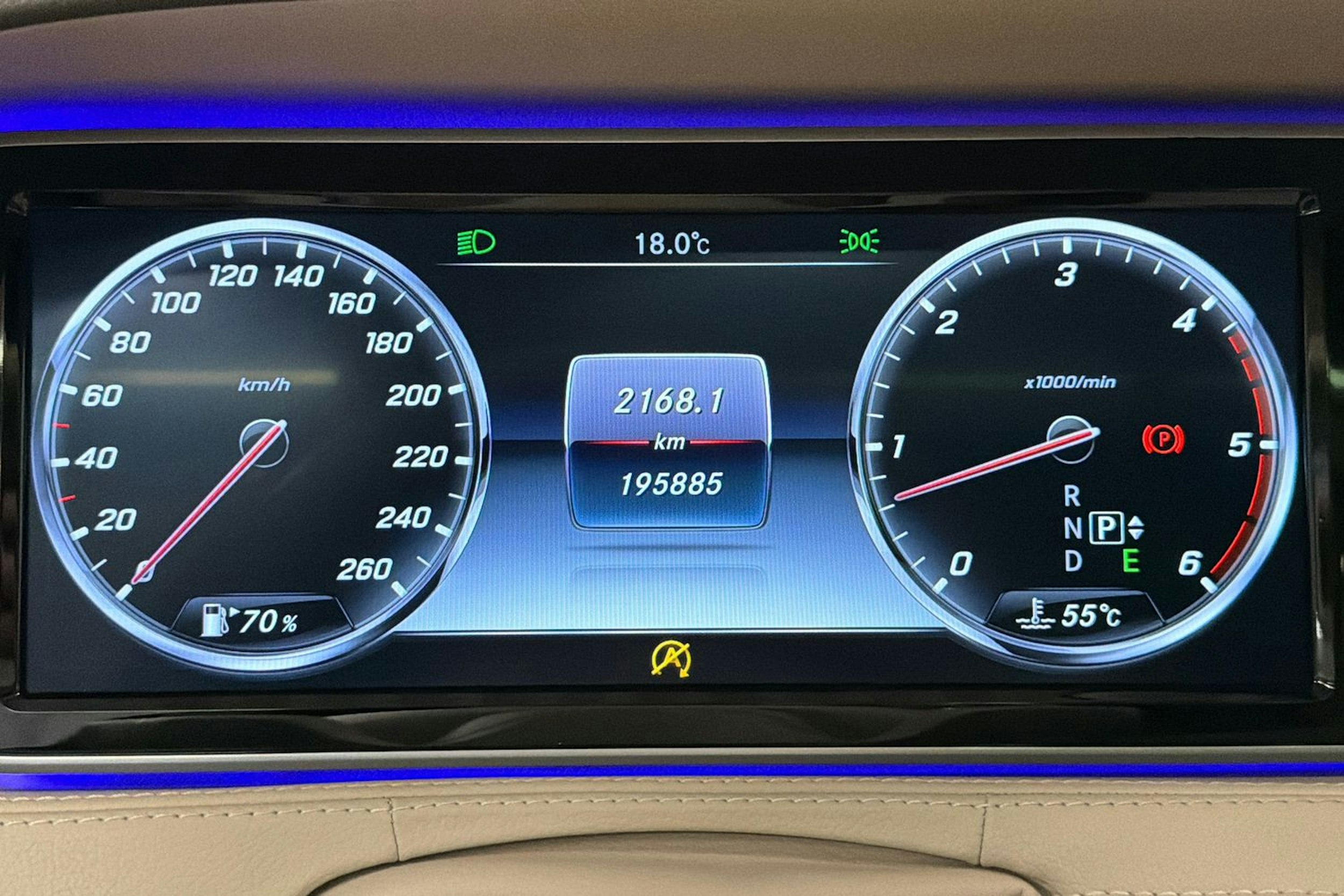 musta Mercedes-Benz S 2016 kuva 17.