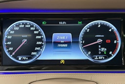 musta Mercedes-Benz S 2016 kuva 17.