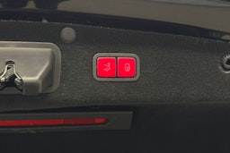 musta Mercedes-Benz S 2016 kuva 28.