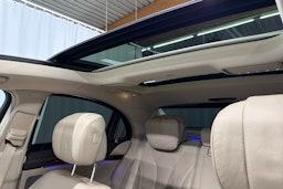 musta Mercedes-Benz S 2016 kuva 30.