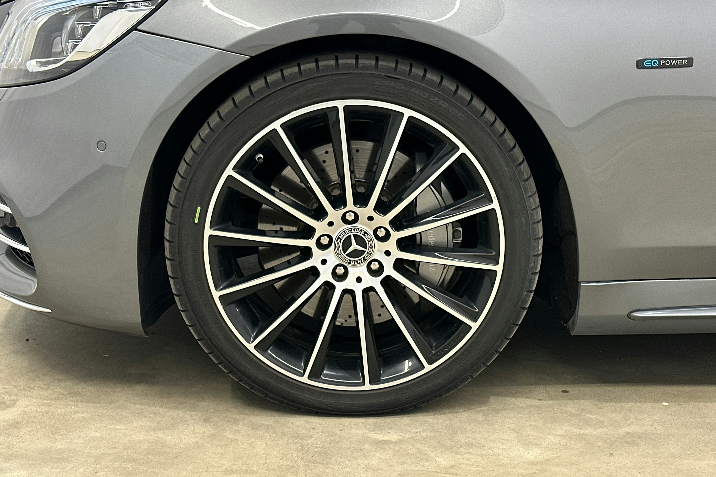 met. harmaa Mercedes-Benz S 2019 kuva 13.