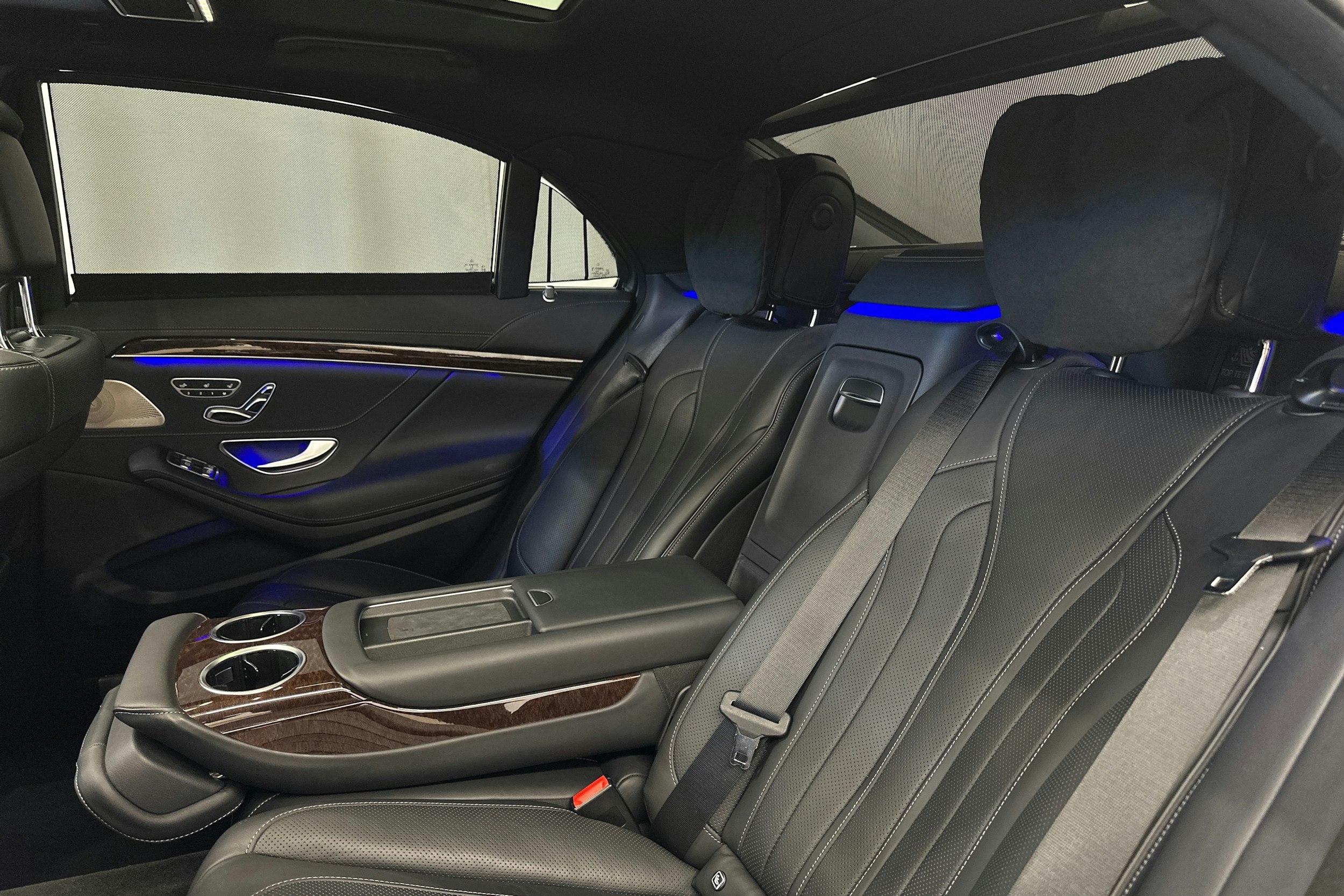met. harmaa Mercedes-Benz S 2019 kuva 32.