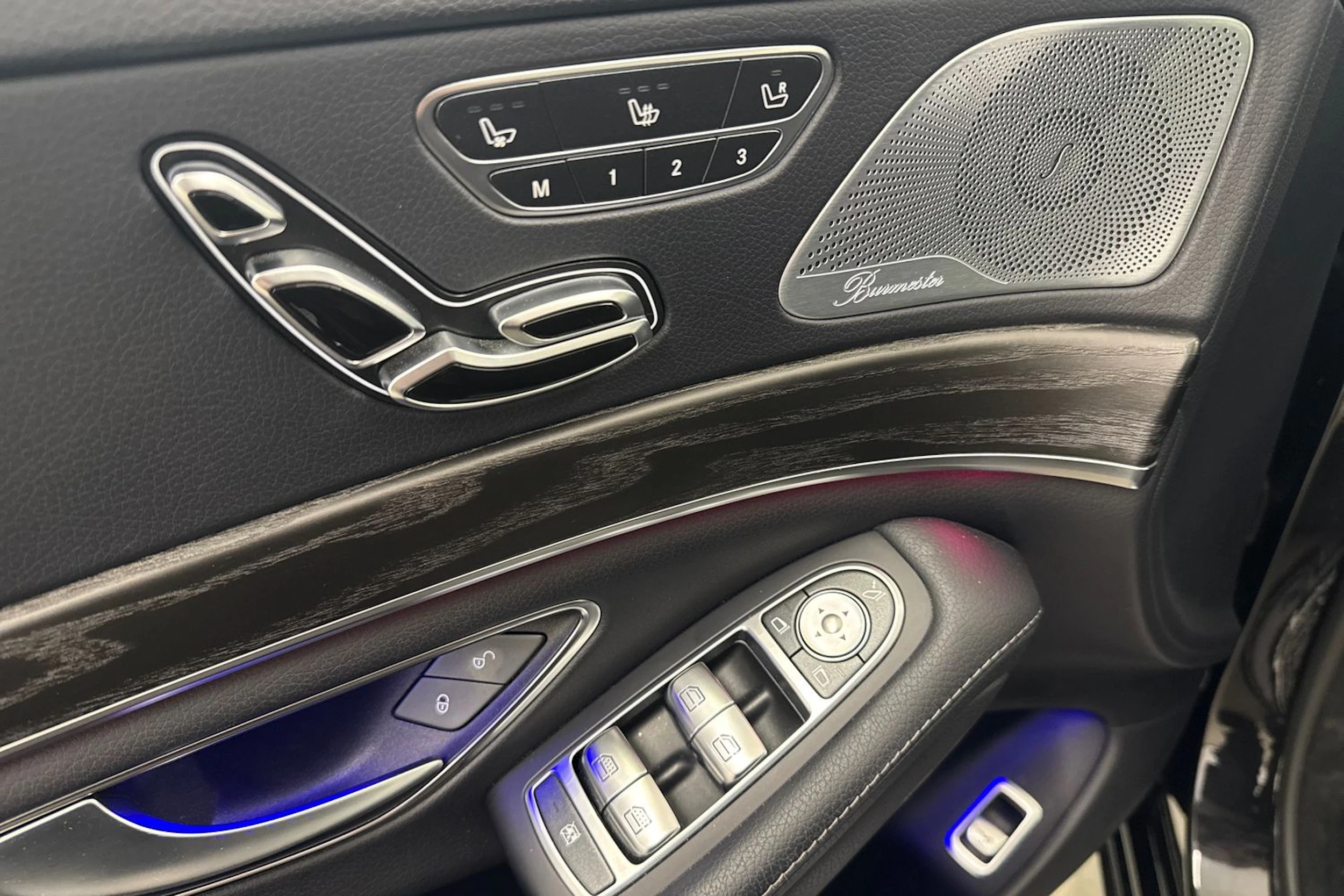 Musta Mercedes-Benz S 2019 kuva 14.